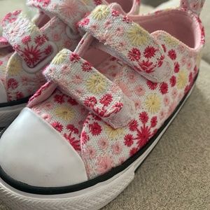 Girls Chuck Taylor Converse Shoes